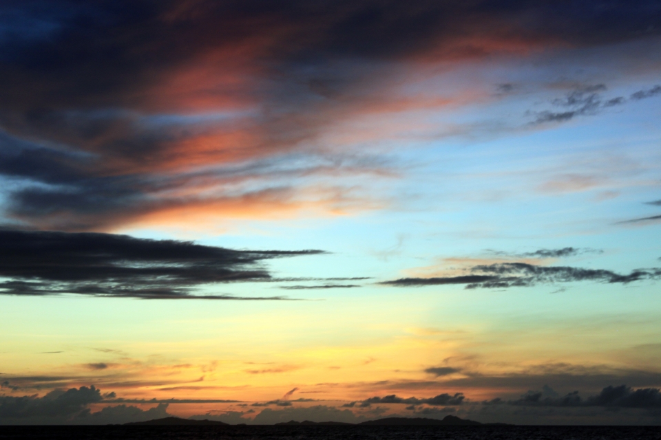 Arborek, couleurs du ciel au soleil couchant