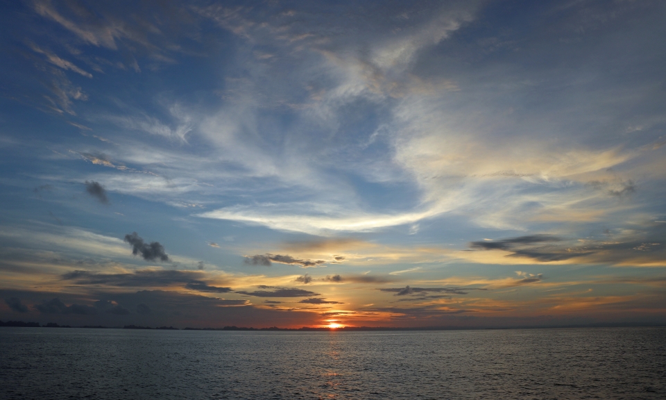 Coucher de soleil à Farondi-Wagmab