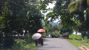 Un parapluie ou une ombrelle pour se protéger du soleil !