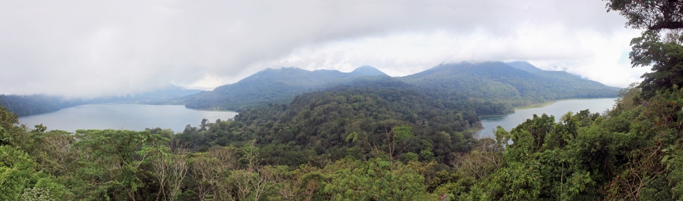 Les lacs Buyan et Tamblingan